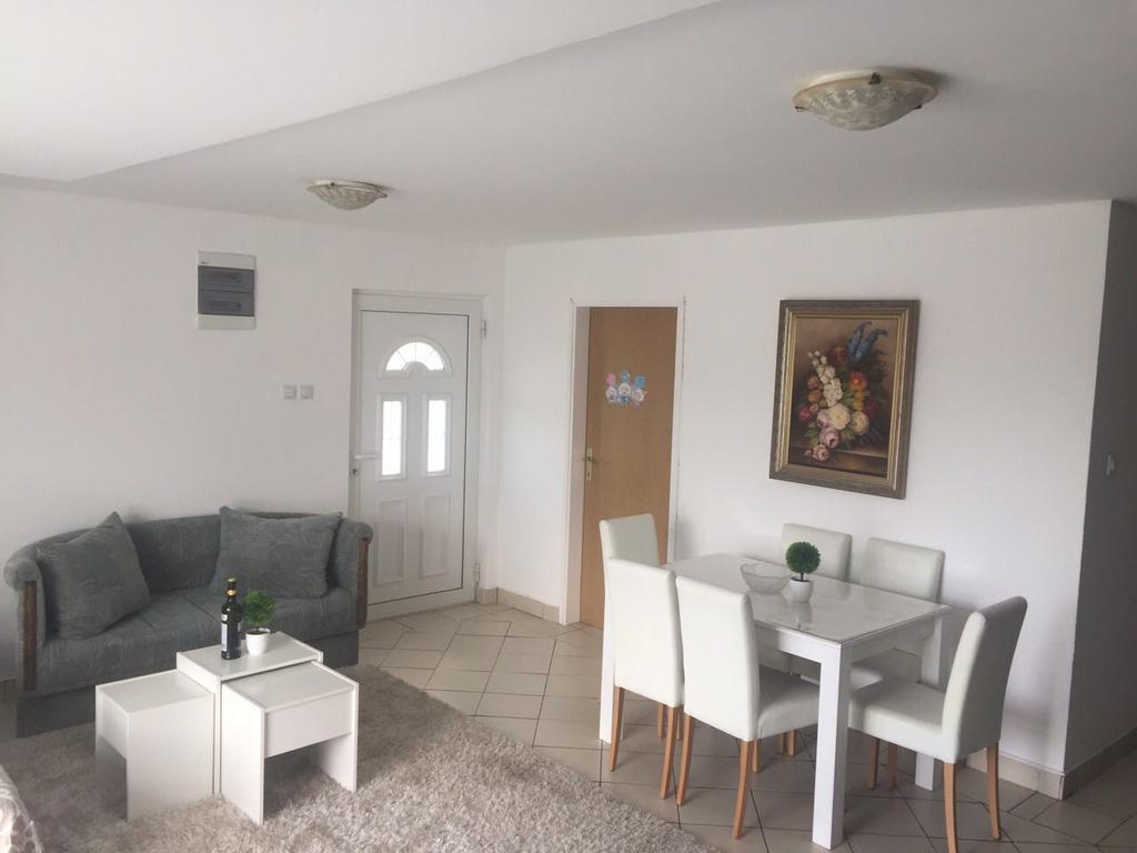 Veselinka Apartments & Rooms Apartment